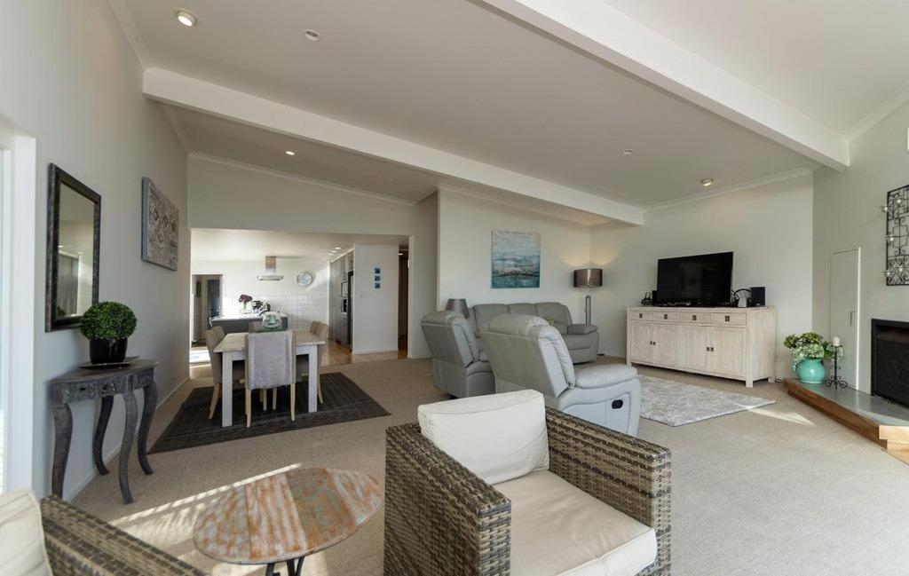 Doubtless Bay Retreat Apartment Coopers Beach Bagian luar foto