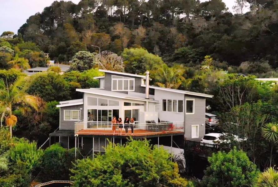 Doubtless Bay Retreat Apartment Coopers Beach Bagian luar foto